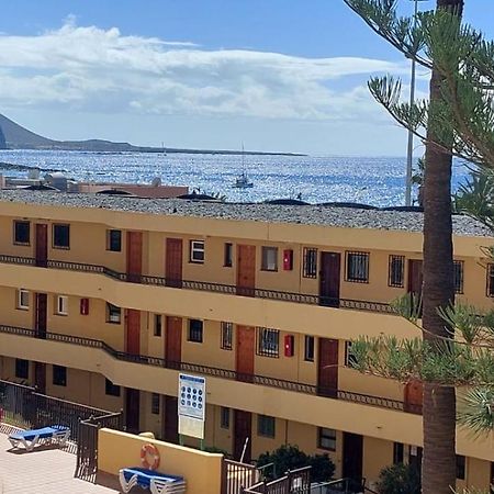 Firstline Apartment Los Cristianos Arona  Bagian luar foto