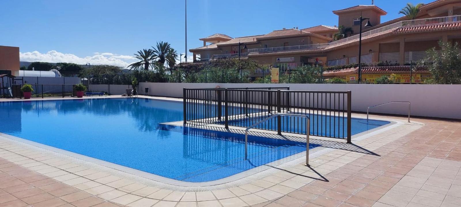Firstline Apartment Los Cristianos Arona  Bagian luar foto