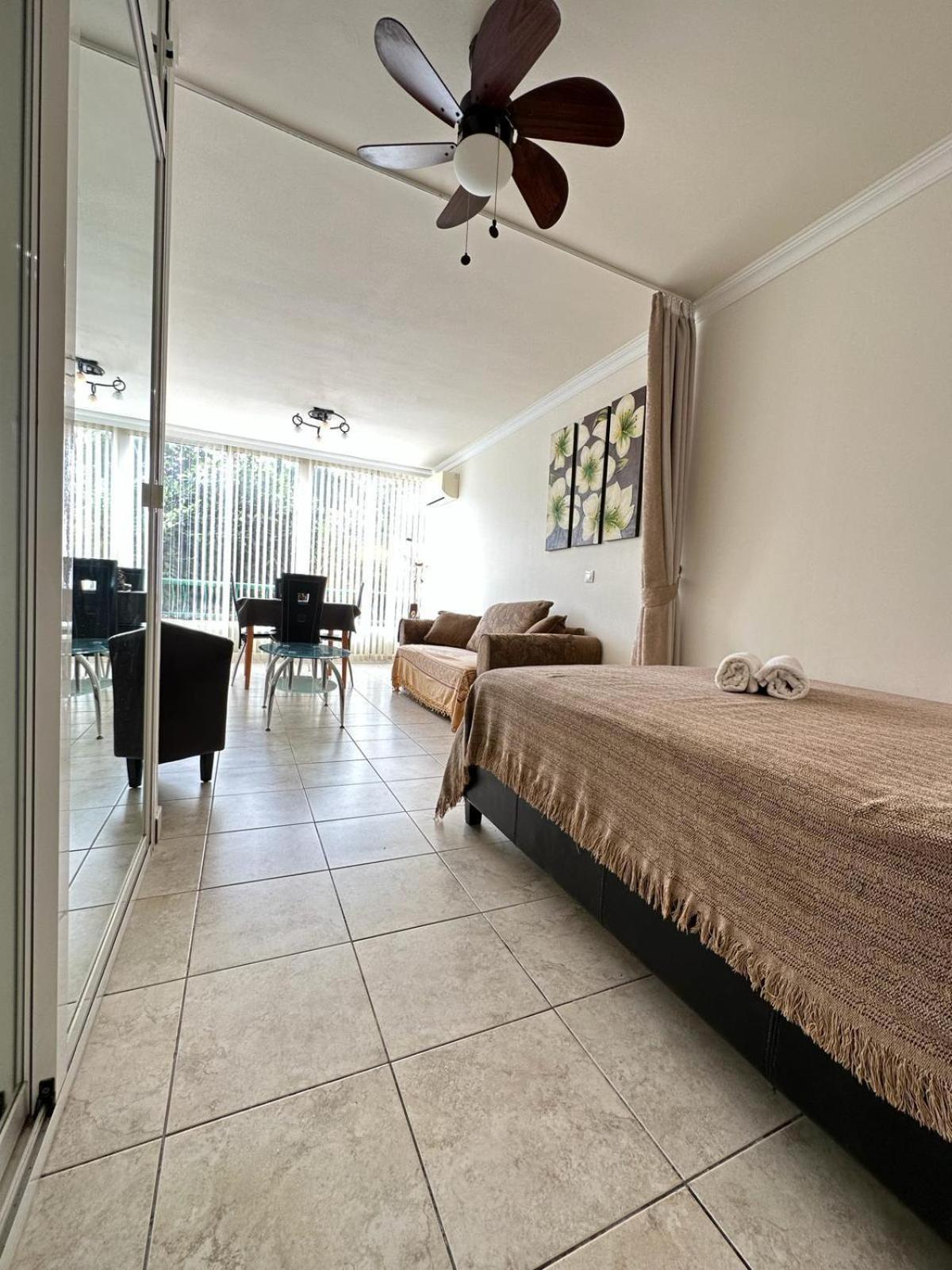 Firstline Apartment Los Cristianos Arona  Bagian luar foto